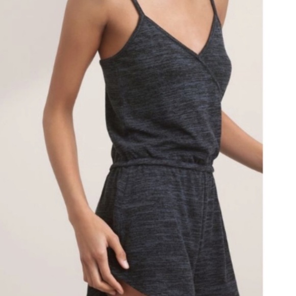 Aritzia Golden by TNA romper Sz M - Picture 2 of 5